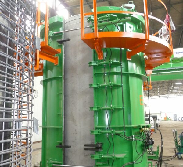 « moule tuyau béton grand diamètre »,« moule tuyau béton B+S Engineering »,« prefabrication tuyau béton moule industriel »,« moule tuyau béton jacking pipe 3600 mm »,tuyaux de fonçage,démoulage différé,concrete jacking pipes,concrete pipe moulds,DN 3600,vibration system for concrete pipes,steel jacket mould,manchon acier,DIN 4035,precast concrete pipes