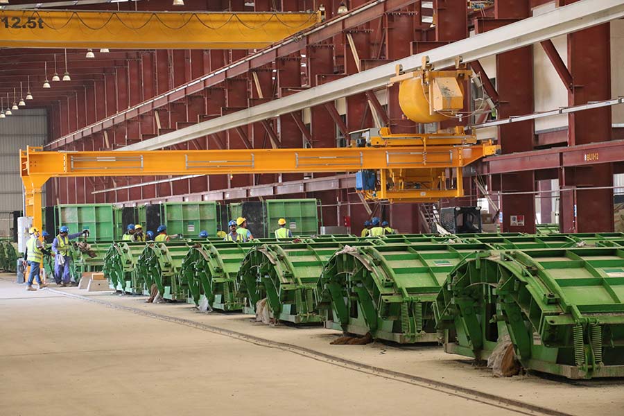 béton,BSC-Béton Stone Consulting,besoin,préfabrication,application homogène,réduction consommation,automatisation béton préfabriqué,préfabriqué,pulvérisation ULV béton,agent démoulant béton,robotisation fonds de regards,PECO System,découpe au jet d’eau béton,moules béton préfabriqué,manutention béton par ventouse,B+S Engineering,qualité surface béton,BSC,Mantis ULV,WMW industrieanlagen,informationnelle,comparative,B2B industrielle,prise de contact,automatisation